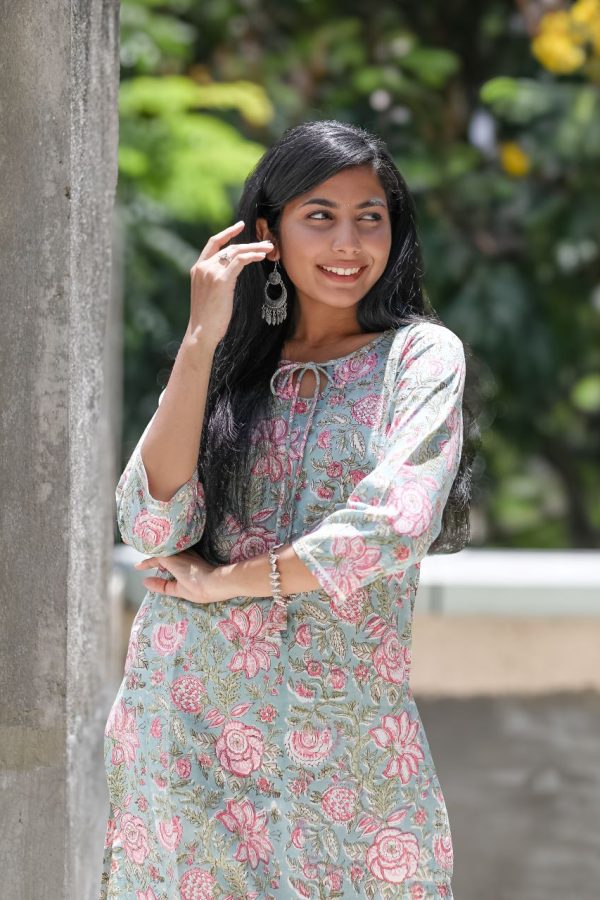 Alankrita Kurta - Blue Pink, S