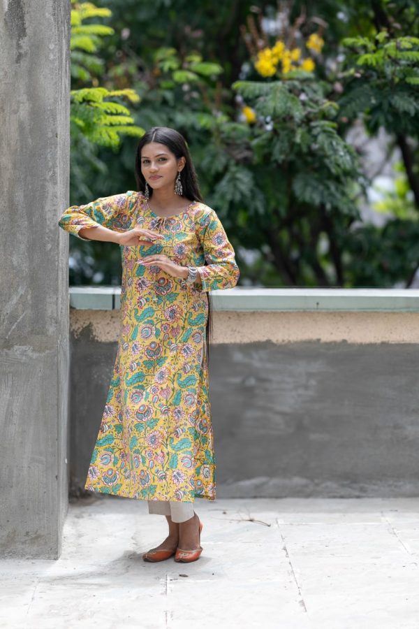 Alankrita Kurta