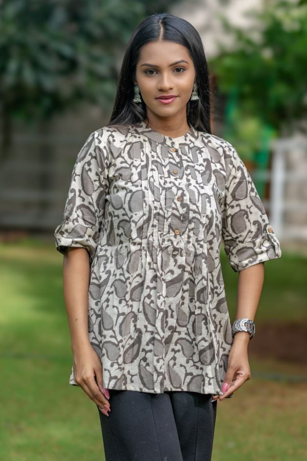 Polished Pleat Top - Mud, L